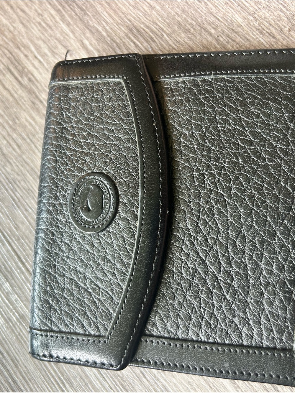 Douney & Bourke Black Pebbled Leather Folio Wallet with Embossed Crest